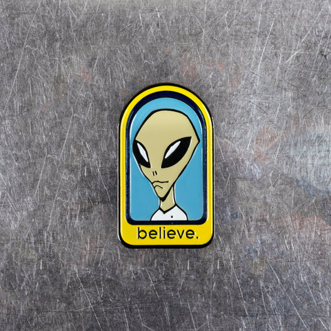 Alien BELIEVE Pin
