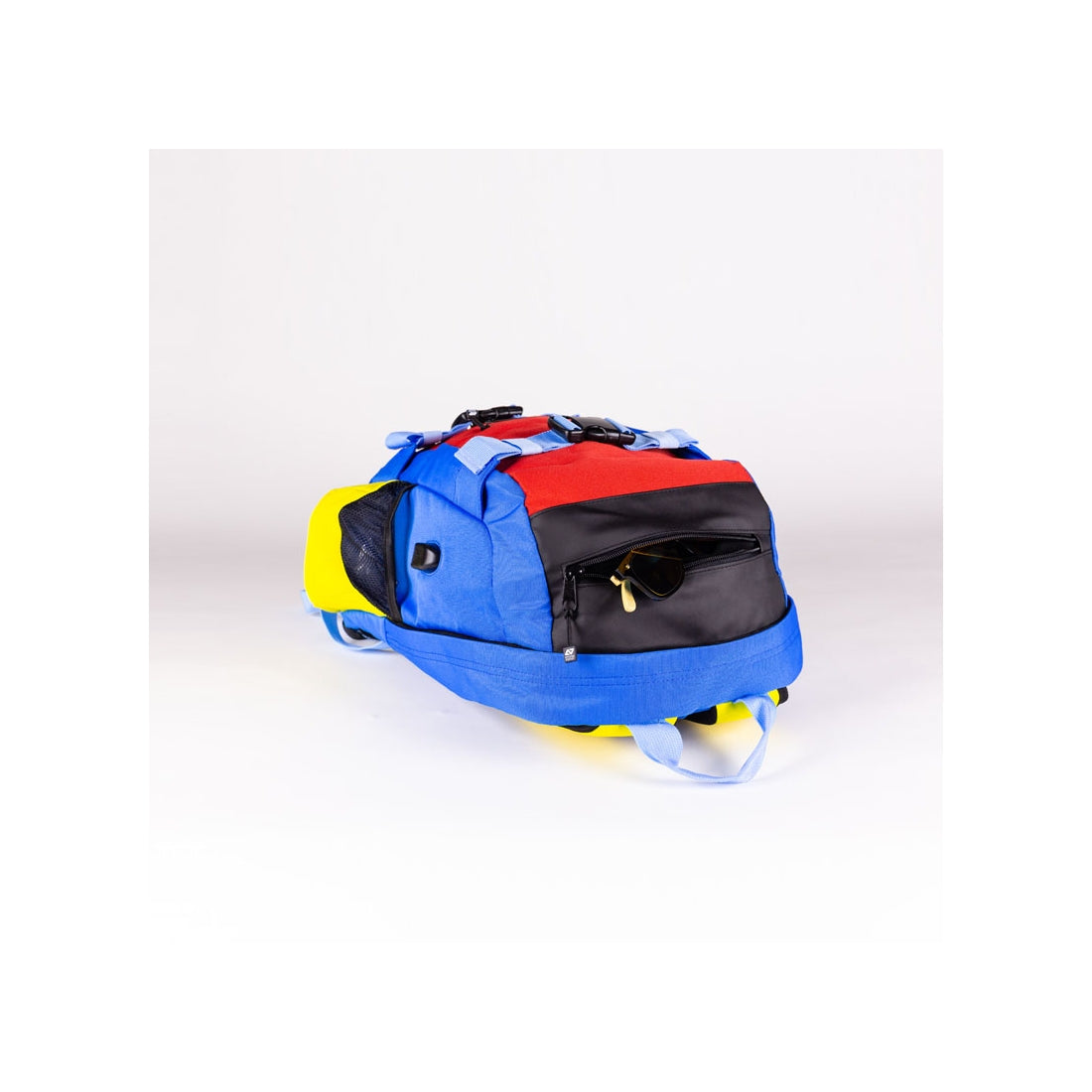 HY Skateboard Backpack Kenter - Red Blue Yel - LocoSonix